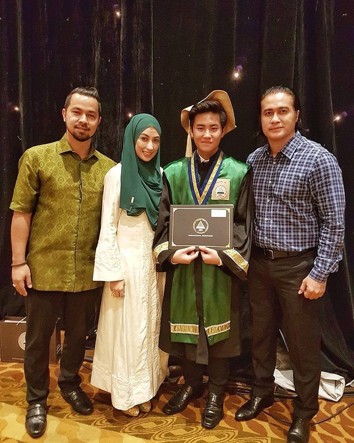 Annisa Trihapsari pamer momen akrab bareng Adjie Pangestu sang mantan dan suaminya Sultan Djorghi&period; Yuk intip&excl;