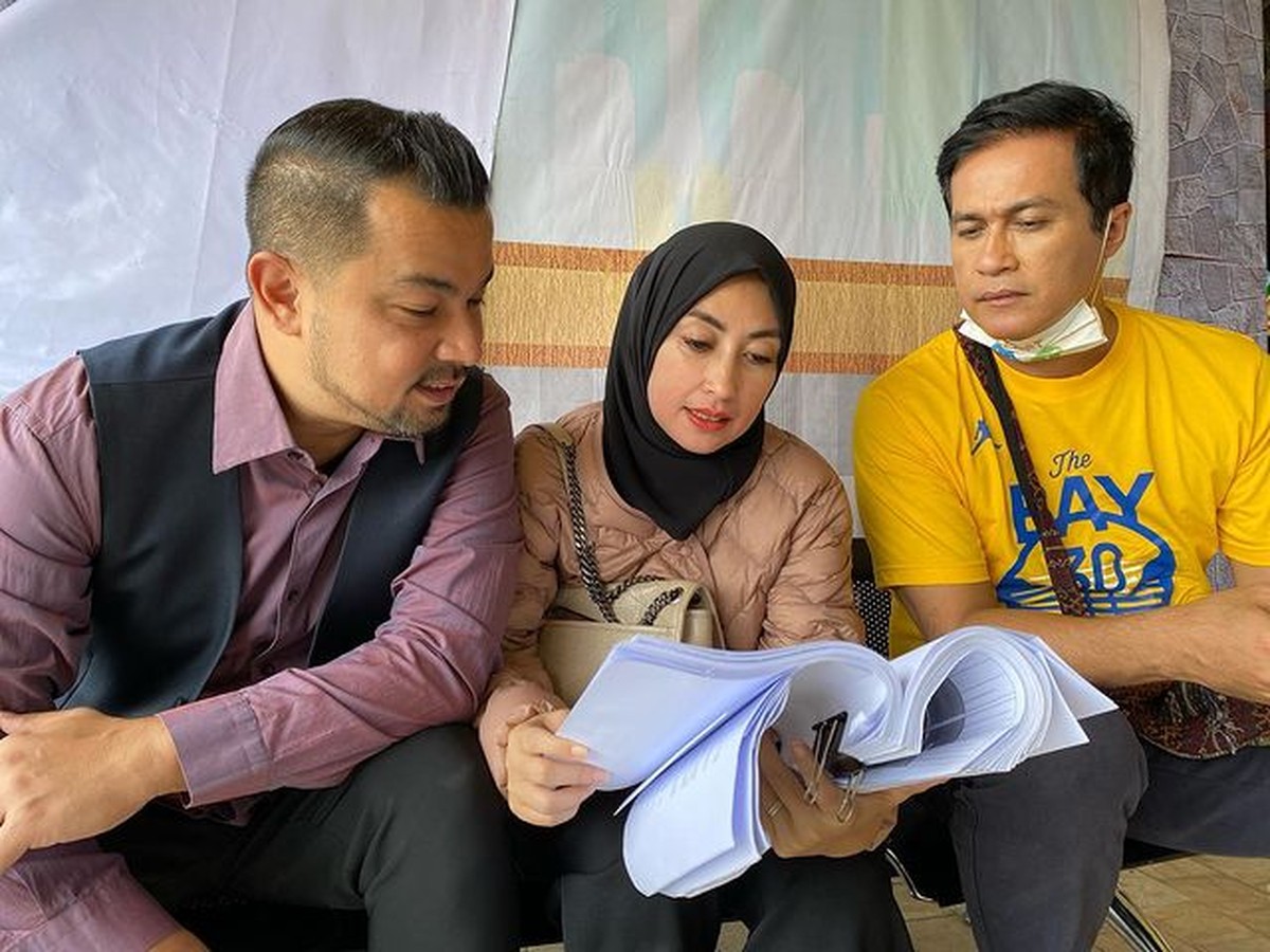 Annisa Trihapsari pamer momen akrab bareng Adjie Pangestu sang mantan dan suaminya Sultan Djorghi&period; Yuk intip&excl;