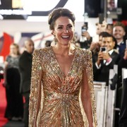 5 Tampilan Kate Middleton Saat Menghadiri Pemutaran Film, Nggak Kalah Glamor Sama Selebriti Hollywood!