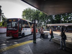 Daftar Rute TransJakarta yang Bisa Diakses Lewat Stasiun KRL