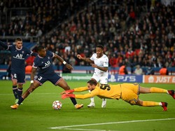 Donnarumma Bikin Debut Gemilang di Liga Champions