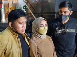 Diperiksa soal Tudingan Germo ke Marissya, Medina Zein Serahkan Bukti