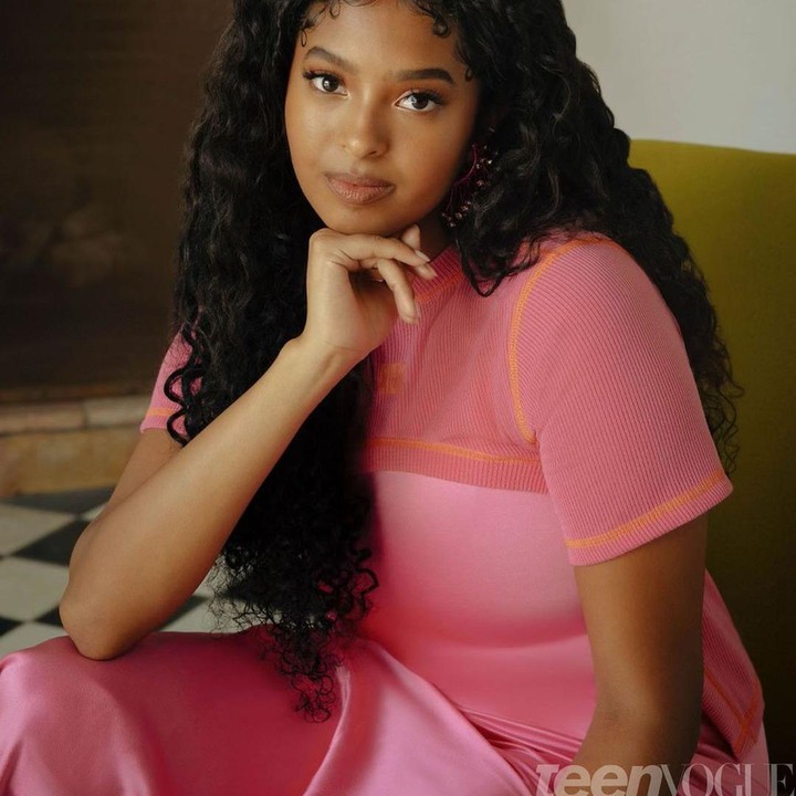 <p>Di waktu yang berdekatan, Natalia juga dapat kontrak modeling dari agensi ternama, yakni IMG Models. Luar biasa ya, Bunda. (Foto: Instagram @nataliabryant)</p>