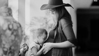 <p>Melalui postingan di Instagram, Paula juga kerap memamerkan baby bumpnya, nih. (Foto: Instagram @paula_verhoeven)</p>