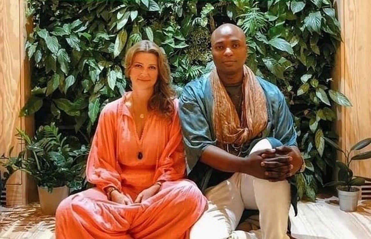 Martha Louise putri kerajaan Norwegia sedang jadi sorotan karena menjalin asmara dengan seorang dukun&period; Yuk intip potretnya&excl;