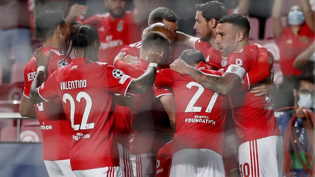 FOTO: Dihajar Benfica, Barcelona Telan Malu di Liga Champions