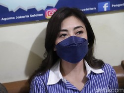 Dhena Devanka Terusik Dibilang Pencitraan