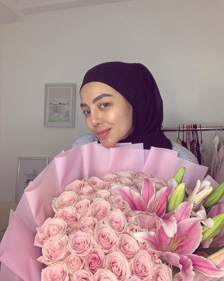 Dulu Berbaju Seksi, Kini Nadia Christina Tampil Berhijab