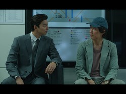 Cerita Gong Yoo Tertekan Saat Lakukan Adegan Tampar Lee Jung Jae di 'Squid Game'