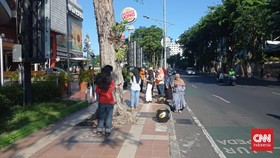 Fan Buru Videotron Boyband NCT 127, Satgas Soroti Kerumunan