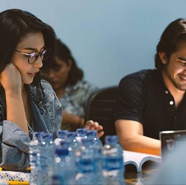 Tyas Mirasih & Tengku Tezi Pamer Cium Ketiak, Beneran Pacaran?