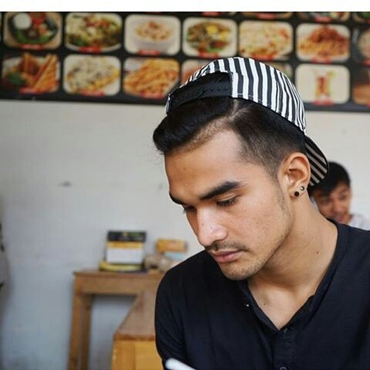 Potret Tengku Tezi Diduga Pebinor di Rumah Tangga Tyas Mirasih