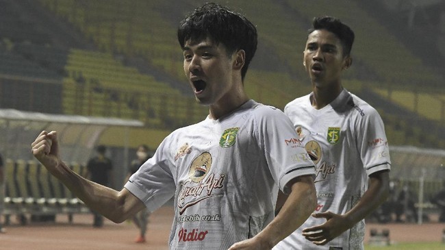 Penghargaan pemain terbaik, pemain muda terbaik, dan pelatih terbaik Liga 1 2021/2022 akan diumumkan pada Kamis (31/3) malam.