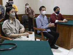 Hak Asuh Ketiga Anak Jatuh ke Ririn Dwi Ariyanti