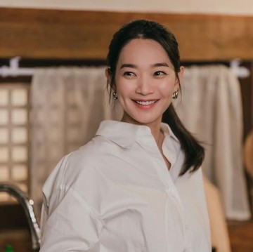 Selain Hometown Cha Cha Cha, Ini Deretan Drama yang Dibintangi Shin Min Ah