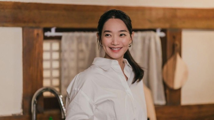 Selain Hometown Cha Cha Cha, Ini Deretan Drama yang Dibintangi Shin Min Ah