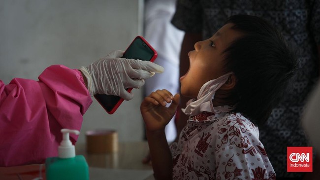 Dinkes DKI akan melakukan vaksinasi di sekolah-sekolah untuk anak usia 6-11 tahun. Namun, masih menunggu petunjuk teknis dari Kemenkes.