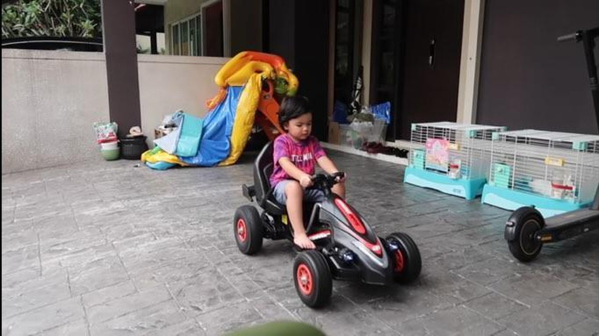 Selama ini kediaman mewah milik Engku Emran mantan suami Laudya Cynthia Bella tak pernah terekspos&period; Yuk intip&excl;