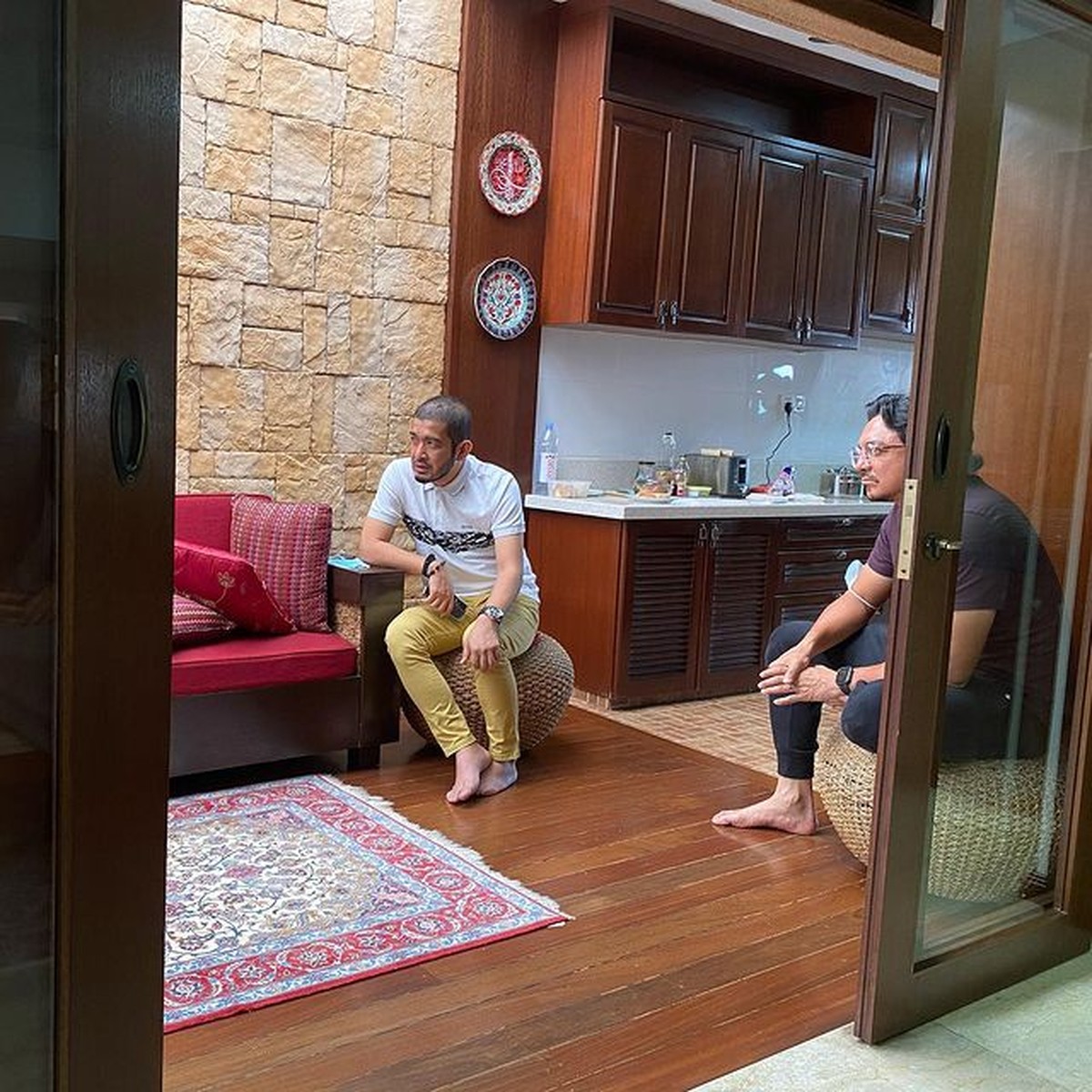 Selama ini kediaman mewah milik Engku Emran mantan suami Laudya Cynthia Bella tak pernah terekspos&period; Yuk intip&excl;