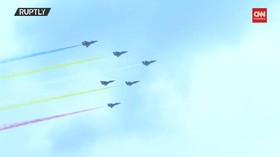 VIDEO: Aksi Aerobatik Udara Red Falcon di China Airshow 2021