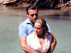 Drama Bond Girl Pertama: Polisi Italia Bongkar Penggelapan Harta Senilai Rp 33 M