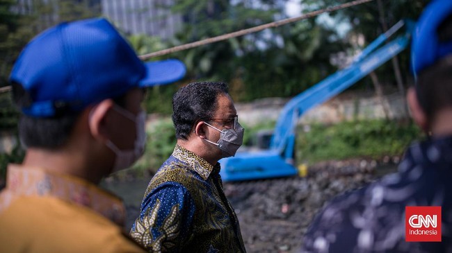 Gubernur DKI Jakarta Anies Baswedan mengatakan cakupan pelayanan pipa air bersih di Jakarta baru mencapai 64 persen.