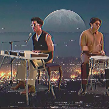 Lirik Lagu Two Bottle of Wine - Dead Bachelors feat. Pamungkas