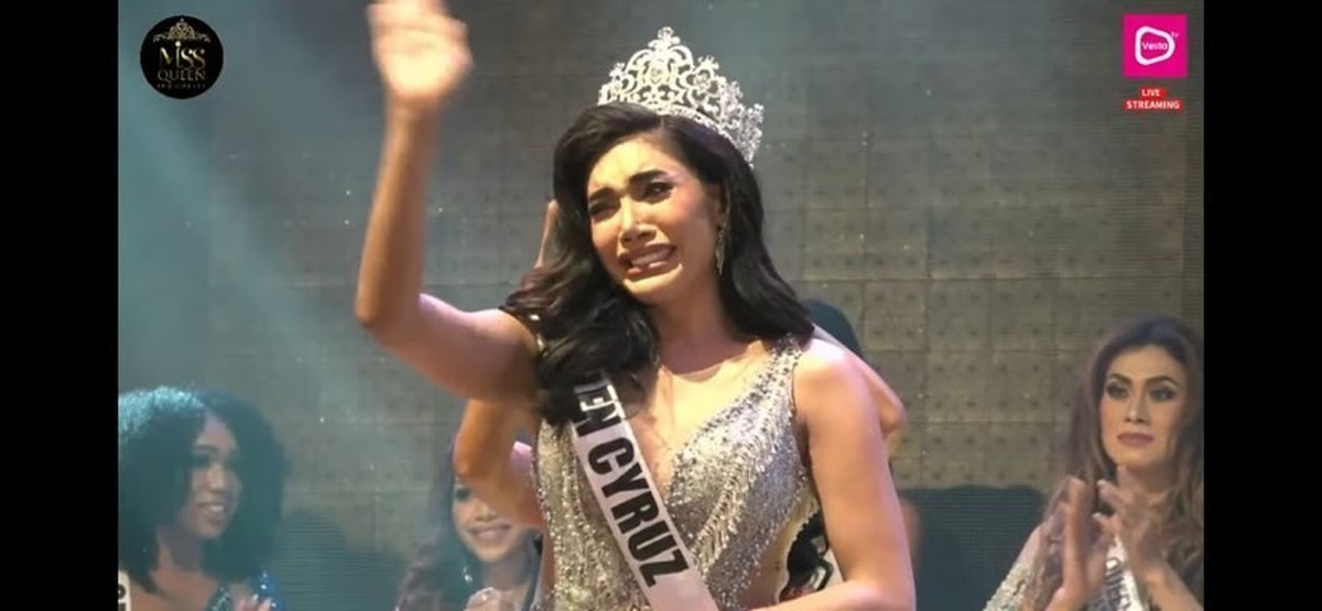 Millendaru berhasil sabet gelar sebagai Miss Queen Indonesia yaitu kontes kecantikan transgender&period; Yuk intip momennya&excl;