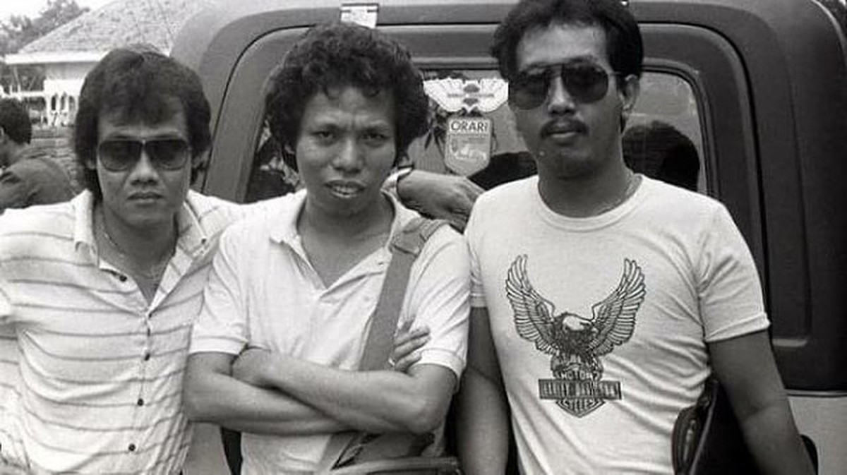 Warkop DKI adalah grup lawak legendaris yang populer pada tahun 90-an hingga kini masih tersimpan di hati masyarakat&period; Yuk intip&excl;