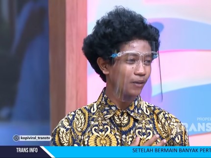 Viral Remaja Rapikan Sandal Jemaah Masjid, Ternyata Pebisnis Ternak Lele Omzet Miliaran