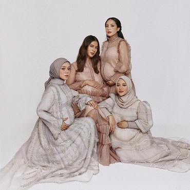 Foto Baby Bump Bareng Nagita Slavina, Lesti Kejora Kena Hujat Warganet