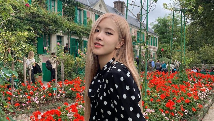 Bikin Fans Penasaran, 5 Selebriti Korea Ini Mengaku Jomblo Sejak Lahir! Ada Biasmu?