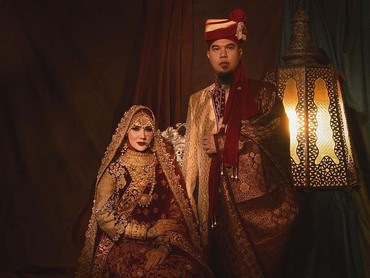 Sikap Santai Mulan Jameela Saat Ahmad Dhani Dicium Wanita Lain