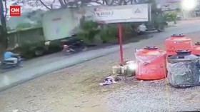 VIDEO: 2  Peristiwa Kecelakaan Terekam Kamera