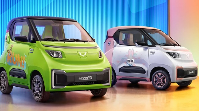 Setelah sukses dengan Mini EV, Wuling meluncurkan mobil listrik lagi yang lebih kecil bernama Nano EV.