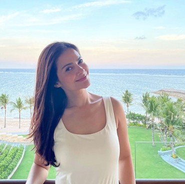 Reaksi Cut Tari Saat Keberadaan Yusuf Subrata Dipertanyakan di Wisuda Sydney