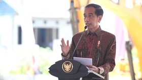 Jokowi Dorong Pemuda Papua Jadi Peternak Ayam Ketimbang Jadi PNS