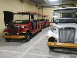 Gak Mau Kalah dengan Pak Luhut, Kemenperin juga Cicipi Mobil Listrik di Solo