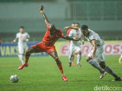Penalti Simic Menangkan Persija atas Persiraja