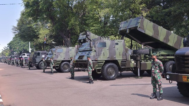 Perayaan HUT TNI ke-76 yang digelar di Istana Merdeka, Jakarta, kali ini akan diwarnai oleh pameran dan parade alutsista.