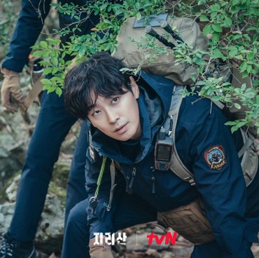 Simak Fakta Menarik Ju Ji Hoon Pemeran Drama Korea 'Jirisan'