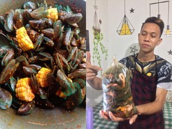 Kena Dampak Pandemi, Mantan OB Ini Buka Usaha Seafood Kaki Lima