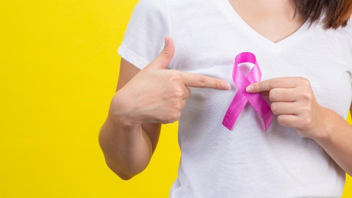 Kanker Payudara Begitu Berbahaya! Ini Alasan Kenapa Kamu Perlu Melakukan Pengecekan Dini