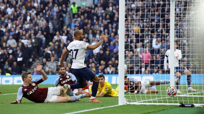Son Heung Min menjadi bintang kemenangan Tottenham meski tidak mencetak gol saat Tottenham mengalahkan Aston Villa 2-1 di Liga Inggris.