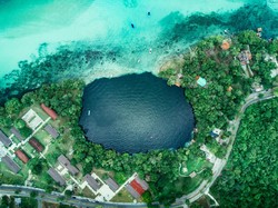 Danau Tujuh Warna, Bukti Tertua Kehidupan Bumi yang Terancam