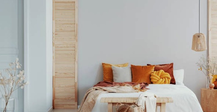 7 Tips Dekorasi Kamar Rumah Minimalis Seperti Hotel Bintang 5 Punya budget lebih untuk mendekorasi kamar rumah minimalis? Simak tips dekorasi kamar rumah minimalis agar seperti hotel bintang 5.