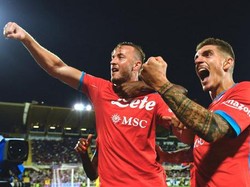 Fiorentina Vs Napoli: Partenopei Menang 2-1, Puncaki Klasemen Serie A