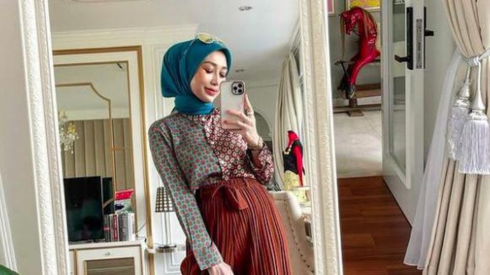 Reza Gladys