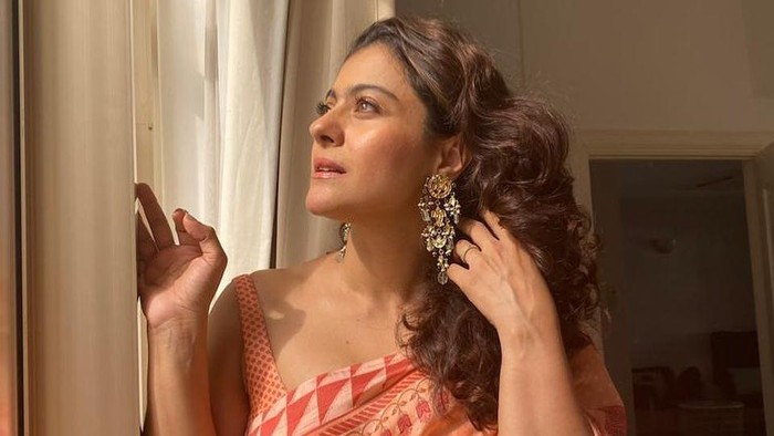 Rutinitas Skincare ala Kajol