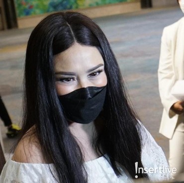 Beda Generasi, Titi DJ Bebasakan Stephanie Poetri soal Musik